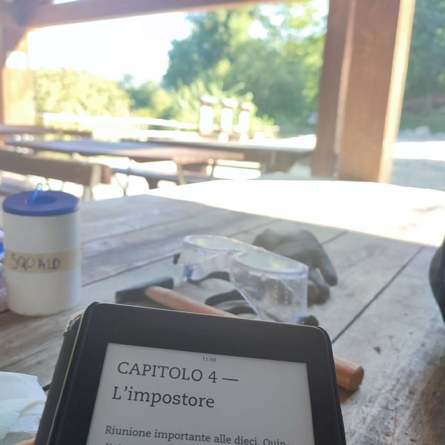 Foto dei lettori con il libro Resto o Vado?